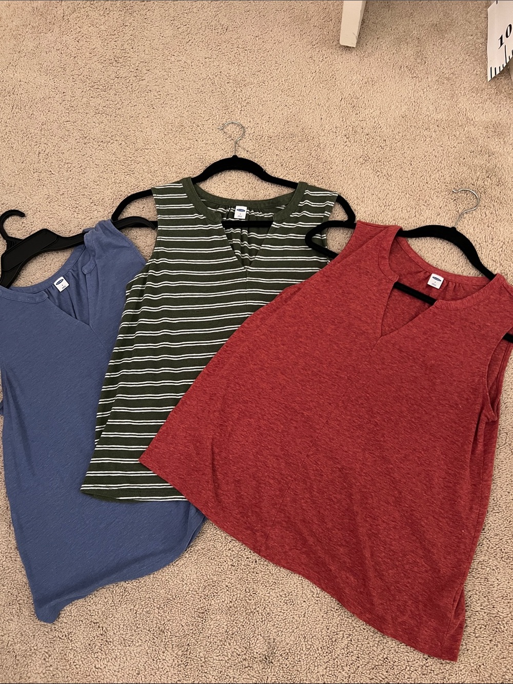 Women's Old Navy Split-Neck Tank Tops